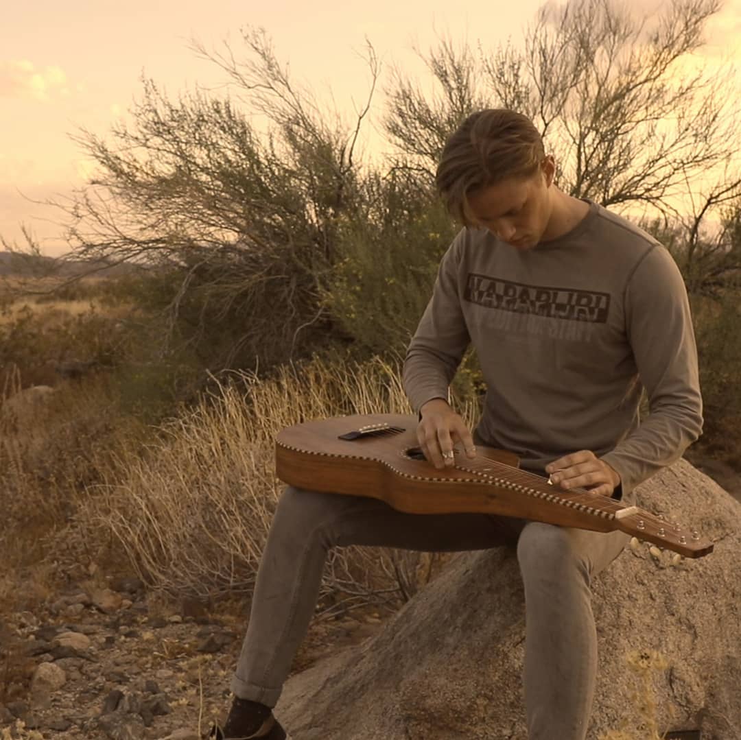 Jacob Raagaard plays a Richard Wilson Style 3 Weissenborn lap steel slide guitar in Joshua Tree, America