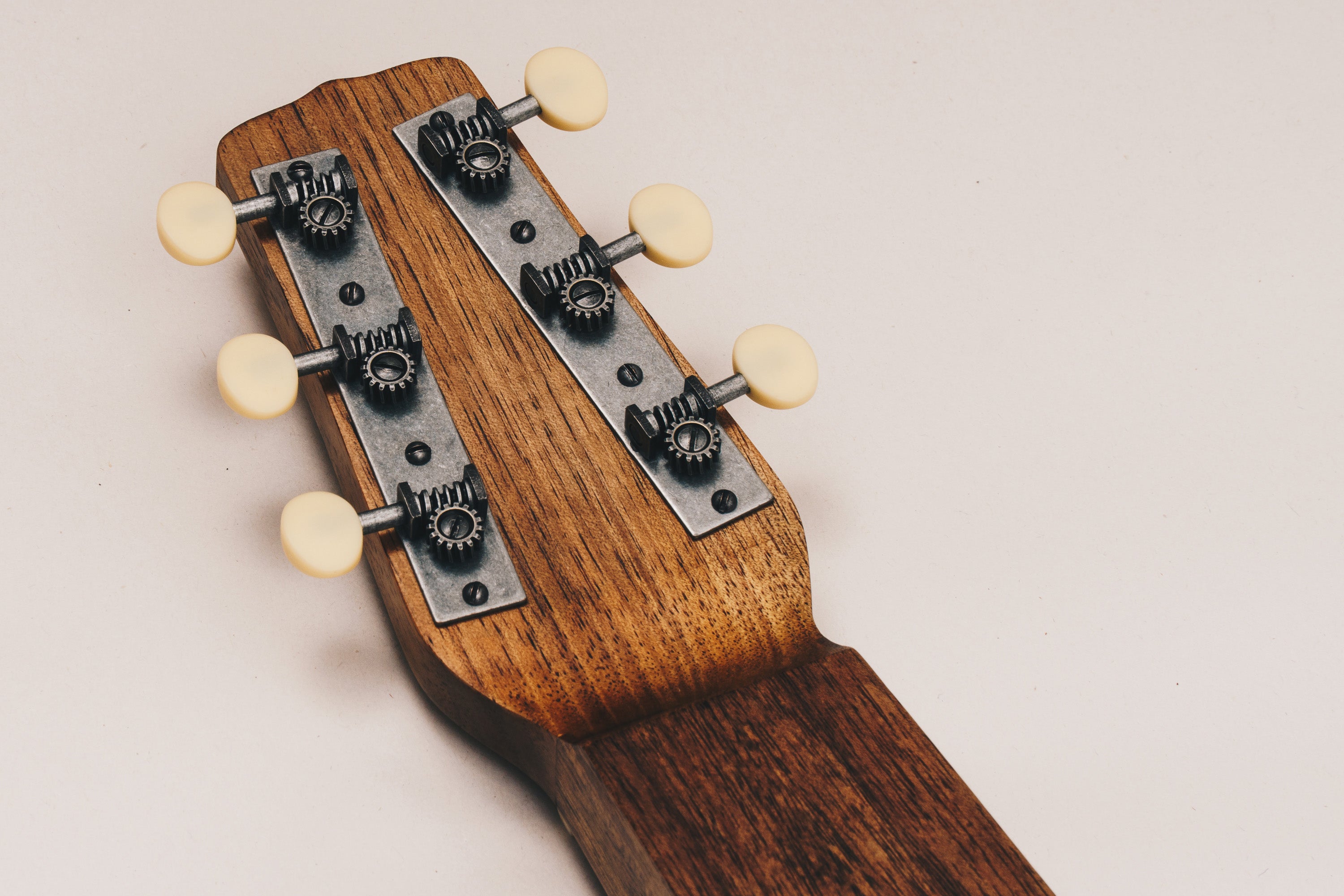 Style 1 Weissenborn Guitar Weissenborn Acoustic Lap Steel Slide Guitar by master luthier Richard Wilson. Handcrafted in Australia. Serial no. RW2303-393.