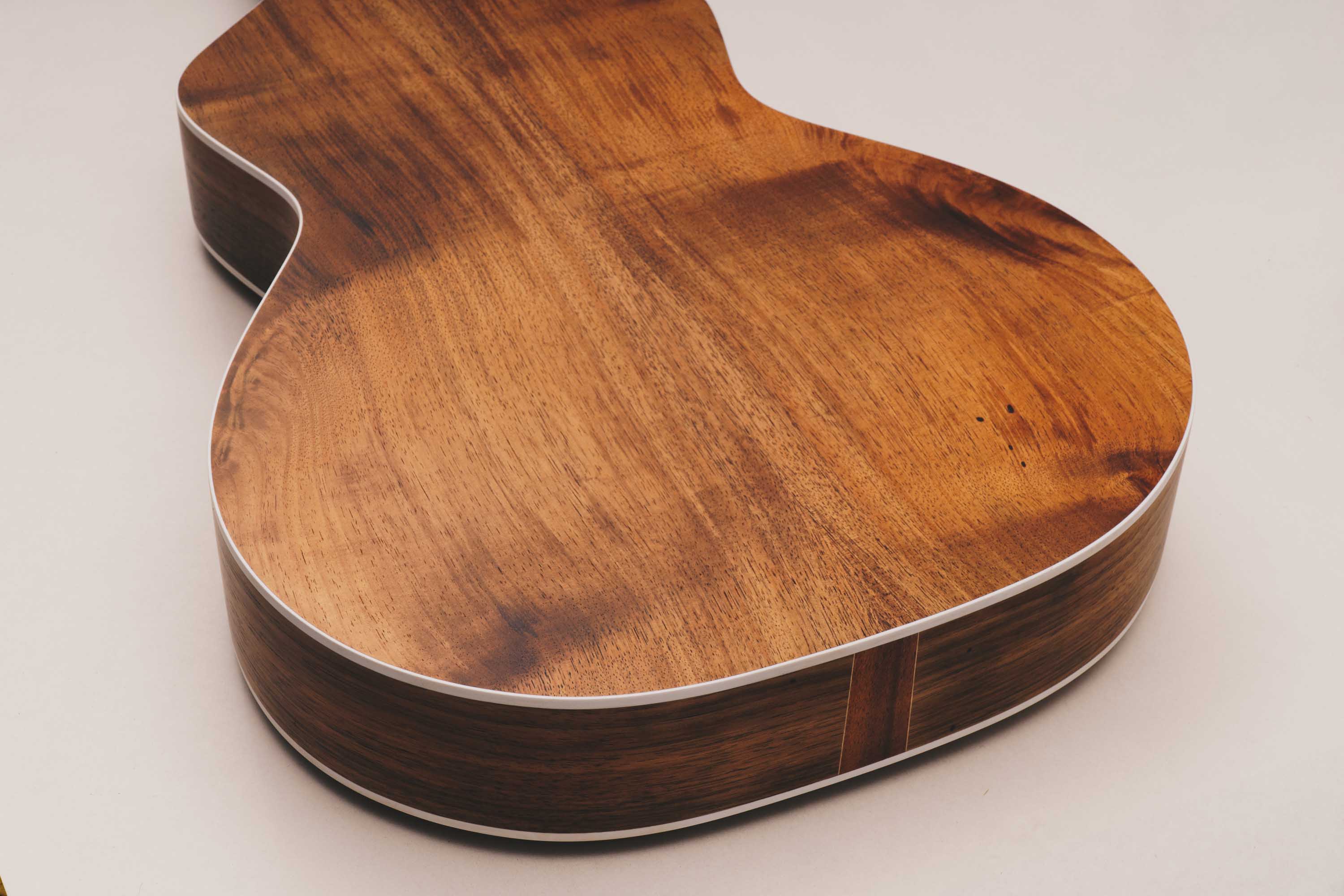 Style 2 Weissenborn Guitar - Herringbone Series Weissenborn Acoustic Lap Steel Slide Guitar by master luthier Richard Wilson. Handcrafted in Australia. Serial no. RW2312-402.