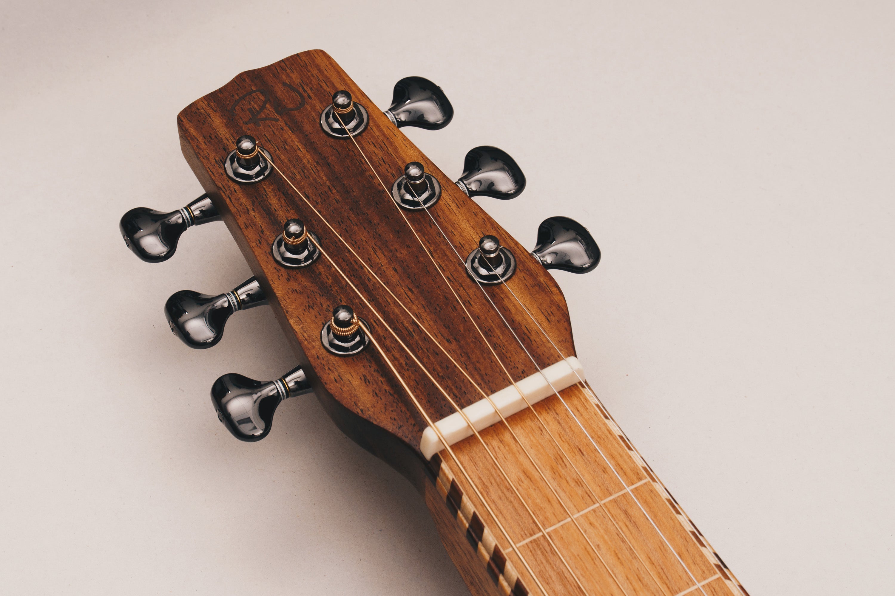 Style 3 Weissenborn Guitar Weissenborn Acoustic Lap Steel Slide Guitar by master luthier Richard Wilson. Handcrafted in Australia. Serial no. RW2307-397.