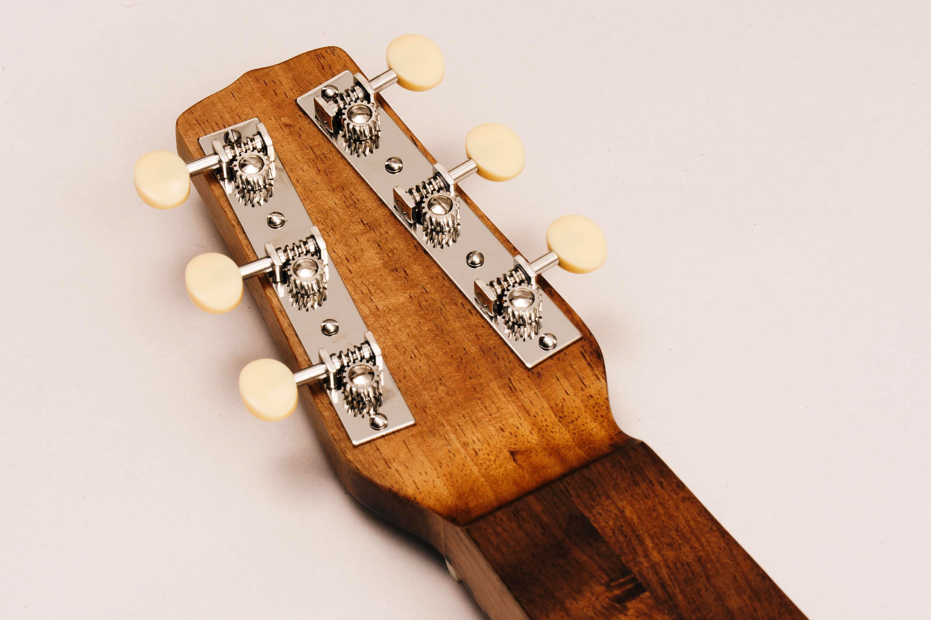 Style 3 Weissenborn Guitar Weissenborn Acoustic Lap Steel Slide Guitar by master luthier Richard Wilson. Handcrafted in Australia. Serial no. RW2341-431.