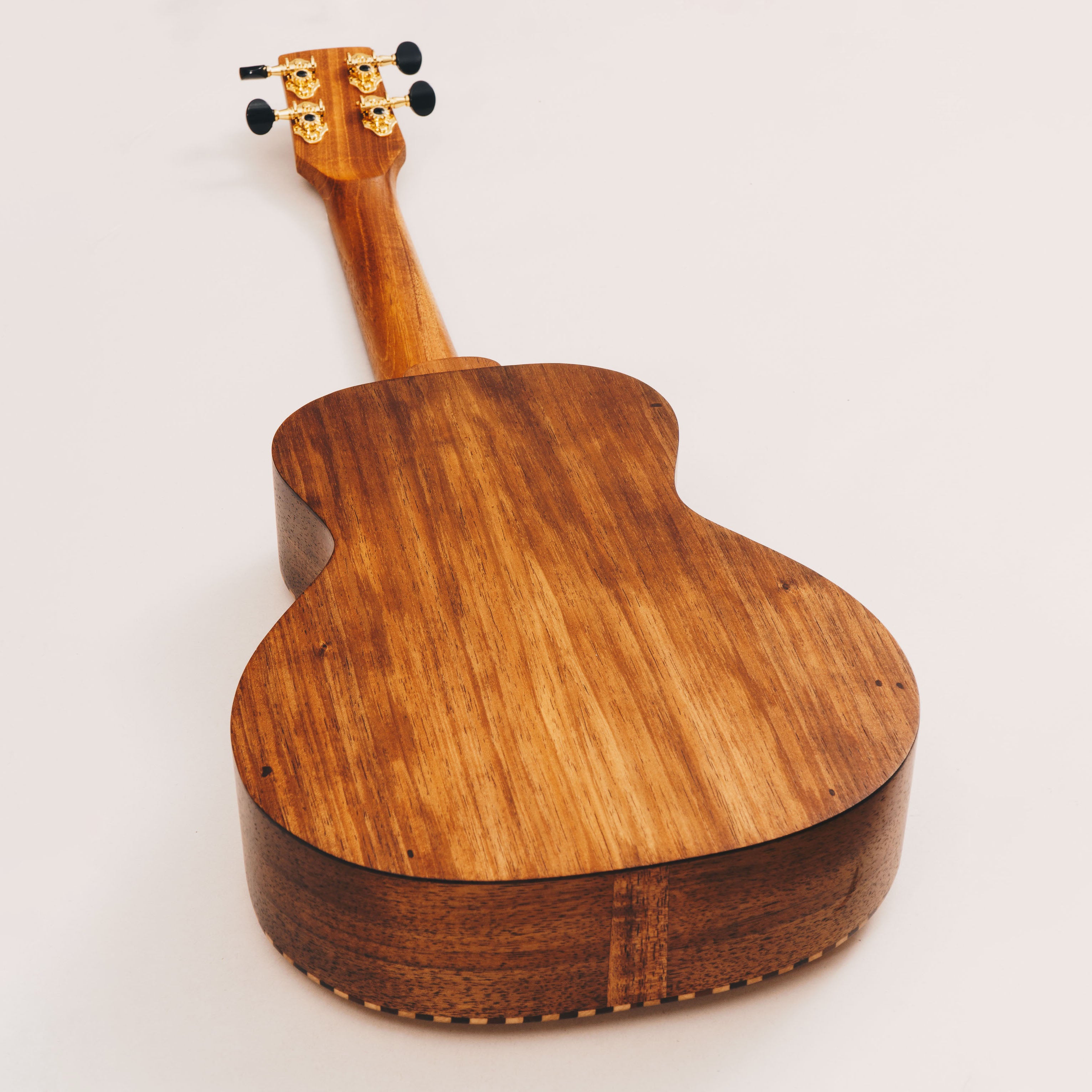 Tenor Ukulele - Tasmanian Blackwood & Sitka Spruce - 'Style 3' Ukulele by master luthier Richard Wilson. Handcrafted in Australia. Serial no. RW2336-426.