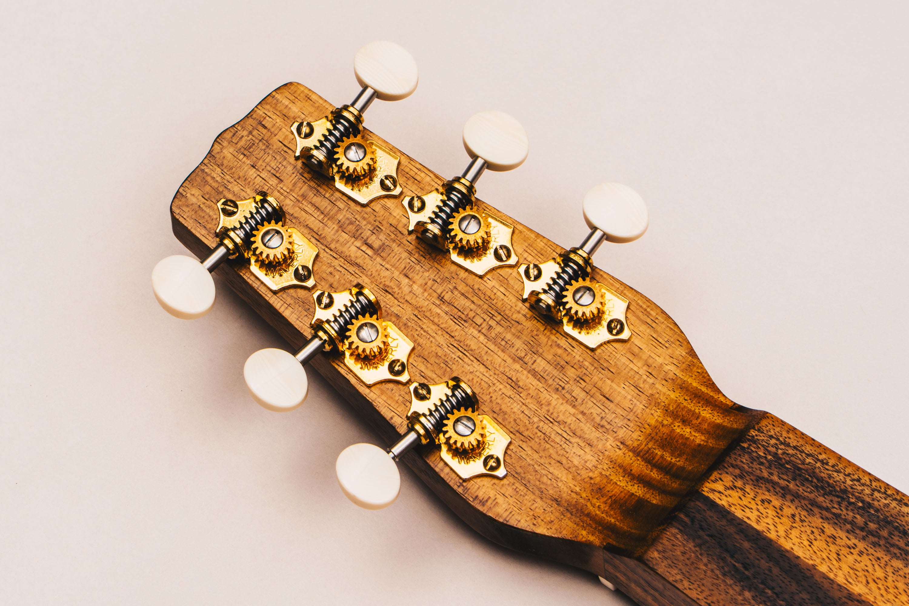 Style 1 Weissenborn Guitar - Tasmanian Blackwood Weissenborn Acoustic Lap Steel Slide Guitar by master luthier Richard Wilson. Handcrafted in Australia. Serial no. RW2601-488.