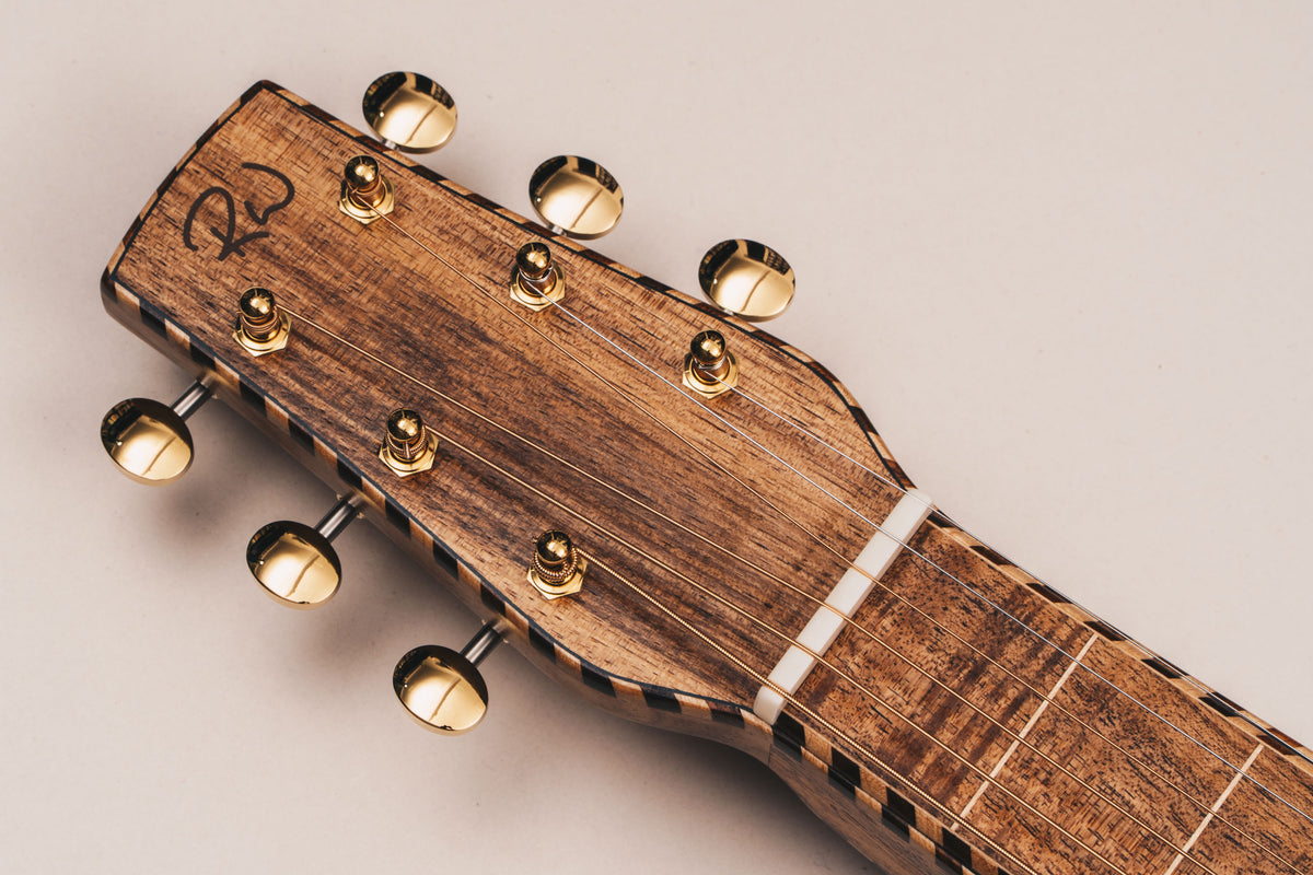 Style 4 Weissenborn Guitar – Tasmanian Blackwood Weissenborn Acoustic Lap Steel Slide Guitar by master luthier Richard Wilson. Handcrafted in Australia. Serial no. RW2626-513.
