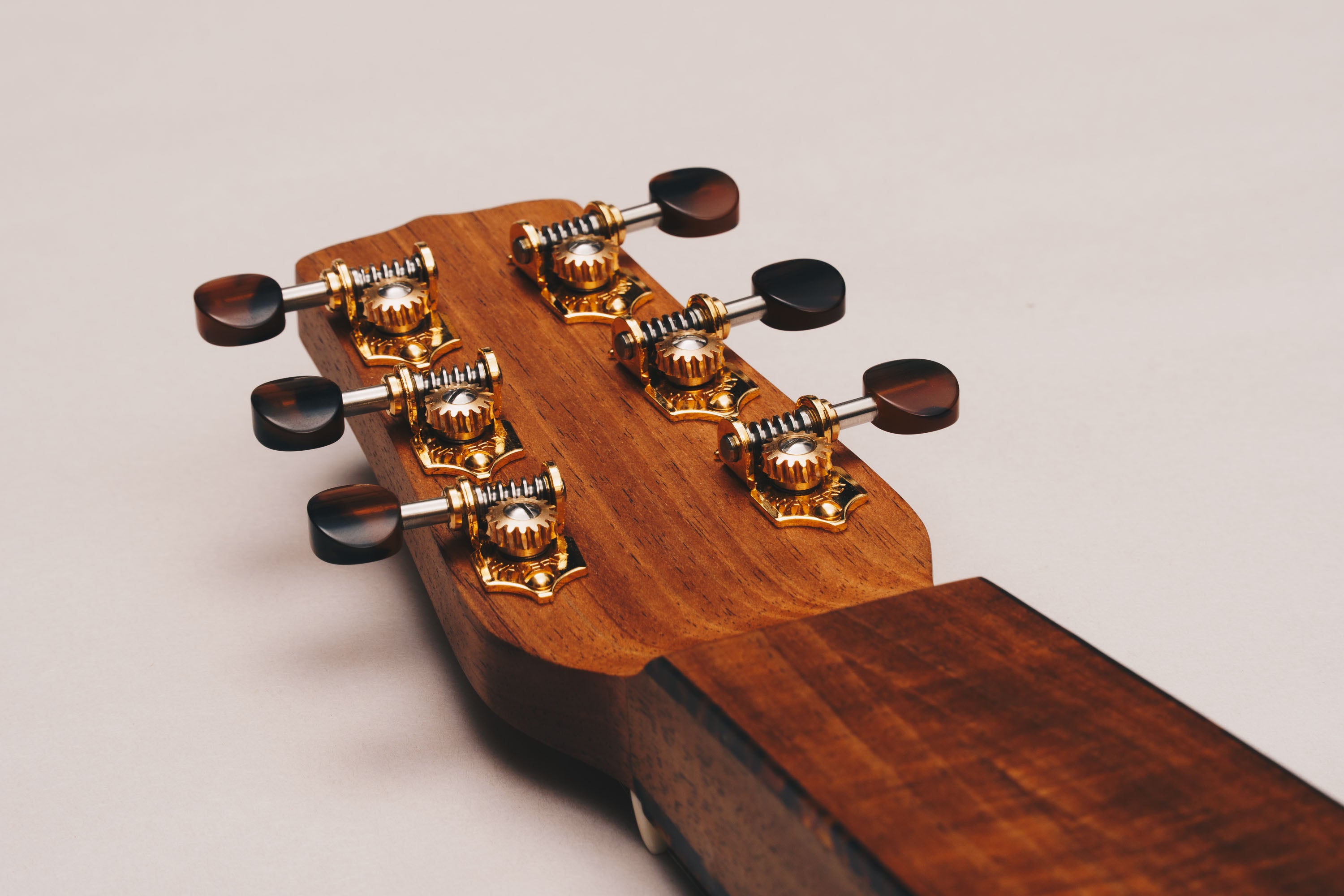 Style 2 Weissenborn Guitar Weissenborn Acoustic Lap Steel Slide Guitar by master luthier Richard Wilson. Handcrafted in Australia. Serial no. RW2242-372.